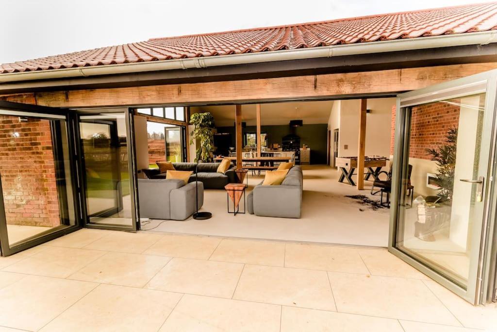 Beautiful Barn Conversion Close To The Broads Dilham Exterior foto