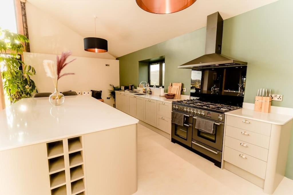 Beautiful Barn Conversion Close To The Broads Dilham Exterior foto