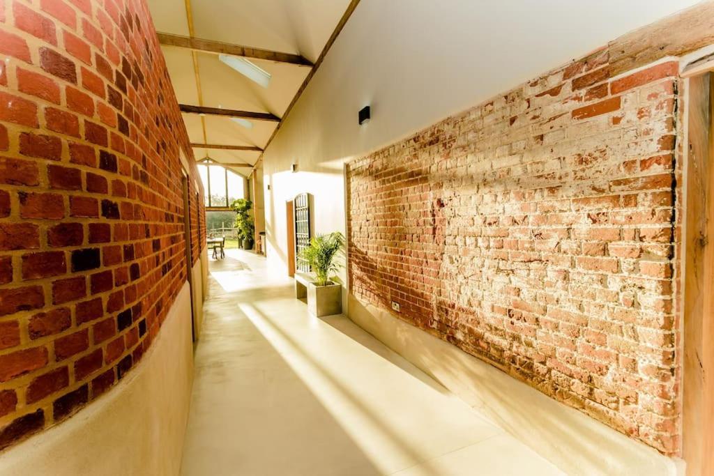 Beautiful Barn Conversion Close To The Broads Dilham Exterior foto