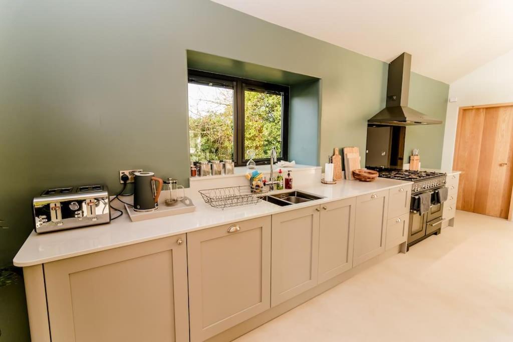 Beautiful Barn Conversion Close To The Broads Dilham Exterior foto