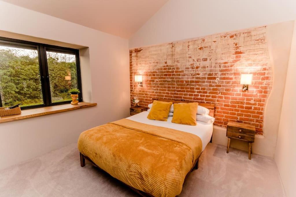 Beautiful Barn Conversion Close To The Broads Dilham Exterior foto